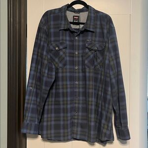 Men’s Wrangler Button down shirt